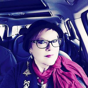 Meet your Posher, Pamela